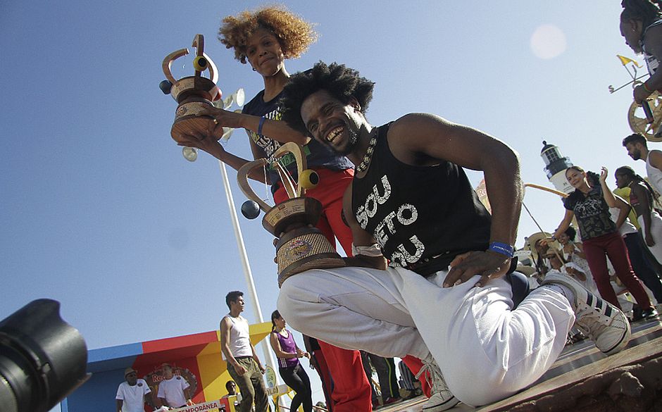 Bibinha e Gugu Quilombola, conquistam título do Red Bull Paranauê Capoeira Portal Capoeira